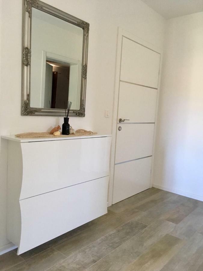 Apartments Lozina Drvenik  Eksteriør billede